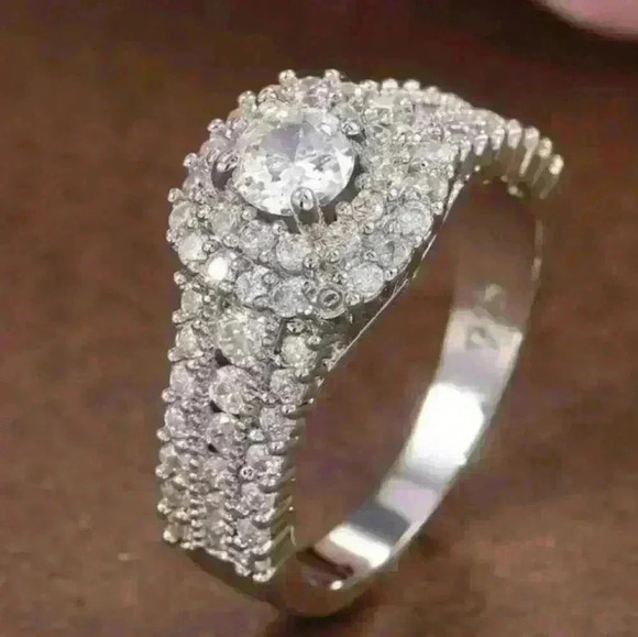 New Silver Double Halo Ring - Picture 3 of 4